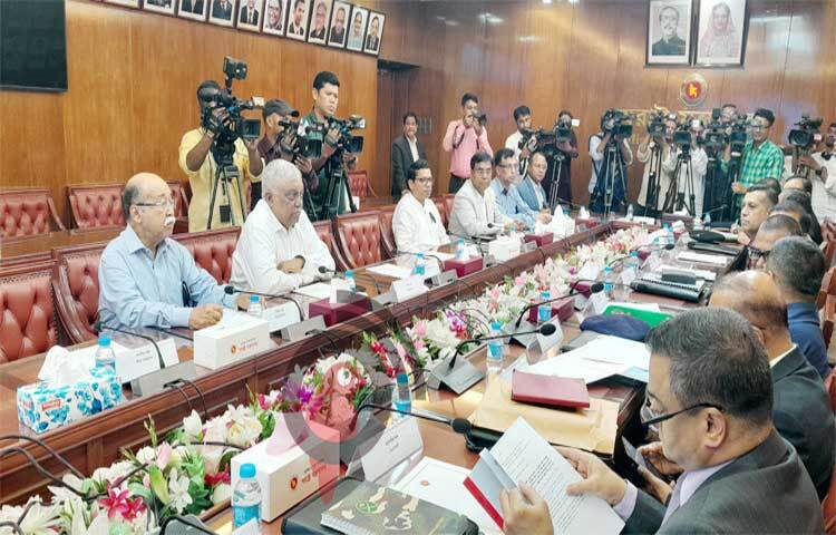 কোটা সংস্কার আন্দোলন নিয়ে সংঘাত-সহিংসতার পর চলমান পরিস্থিতি নিয়ে বিশেষ বৈঠকে বসেছেন সাত মন্ত্রী ও প্রতিমন্ত্রী। ছবি: মাসুদ রানা