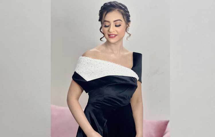 দর্শকের ভালোবাসায় সিক্ত হয়ে আরও বহুদূর যেতে চান এই নায়িকা।