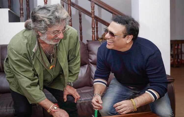 ১৯৯০ দশকে, তিনি প্রয়াত অভিনেত্রী দিব্যা ভারতীর বিপরীতে শোলে অর শবনম (১৯৯২) রোমান্টিক সিনেমায় একজন তরুণ ন্যাশনাল ক্যাডেট কোর (এনসিসি) ক্যাডেটের চরিত্রে অভিনয়ে মাধ্যমে একজন কমিক অভিনেতা হিসেবে স্বীকৃতি পান। এরপর একই দশকে তিনি বহু বাণিজ্যিকভাবে সফল কমেডি সিনেমায় প্রধান অভিনেতার চরিত্রে অভিনয় করেন।