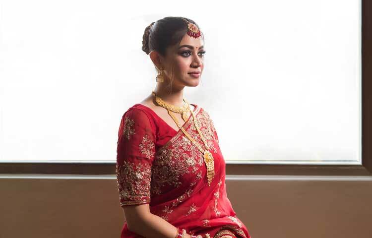 প্রিয়ন্তী উর্বী ঢাকা বিশ্ববিদ্যালয়ের আন্তর্জাতিক সম্পর্ক বিভাগে স্নাতক সম্পন্ন করেন।