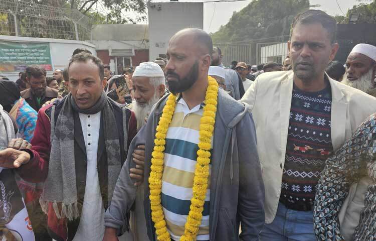 এর আগে ২১ জানুয়ারি ঢাকার বিশেষ ট্রাইব্যুনাল-২ এর বিচারক মো. ইব্রাহিম মিয়ার আদালত জামিনপ্রাপ্ত ১৭৮ জন আসামির নাম প্রকাশ করেন।
