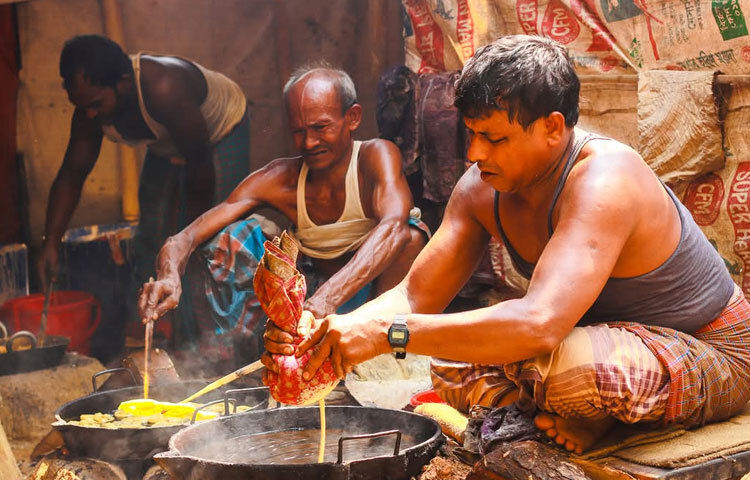 আলাদা আলাদা ধর্মীয় উপাসনালয়ে ইবাদত হলেও আদিনাথ মেলাকে কেন্দ্র করে সব ধর্মের অনুসারীরা একত্রিত হয় মেলা প্রাঙ্গণে। শত বছরের পুরনো এই মেলা হিন্দু ও মুসলিম সম্প্রদায়ের মধ্যে সৌহার্দ্য ও সম্প্রীতির এক উজ্জ্বল দৃষ্টান্ত।