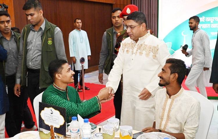 বর্তমানে, ৩৯ জন ঢাকা সিএমএইচে চিকিৎসাধীন।