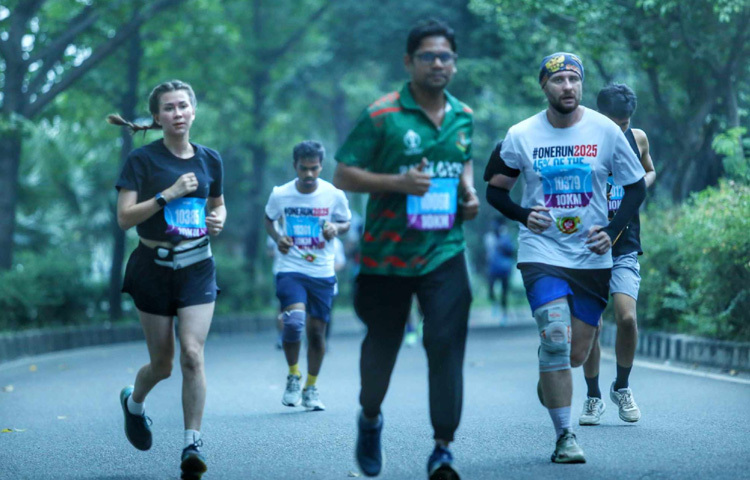 বিশ্বব্যাপী আয়োজিত এই ক্রীড়াযজ্ঞের বাংলাদেশ পর্বটি আয়োজন করে গেম প্লে লিমিটেড ও রাশিয়ান হিরো লীগ।