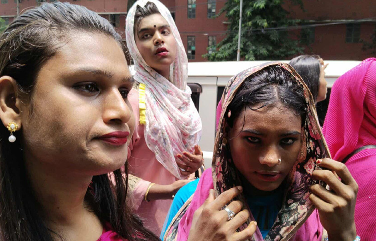 এটি আমাদের সমাজে একটি বড় প্রশ্ন তৈরি করে: যদি তৃতীয় লিঙ্গের সদস্যরা মানবতার জন্য এই ধরনের উদ্যোগ নিতে পারেন, তবে কেন আমরা তাদের প্রতি এমন আচরণ করি? কেন আমরা তাদের অবহেলা করি, তাদের অধিকার বা মর্যাদা ক্ষুণ্ণ করি?