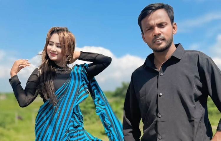 খবর পেয়ে ছুটে গিয়েছিলেন রিয়া মনি। আলমকে হাসপাতাল থেকে বাড়িতে ফিরিয়ে আবারও একত্রে বসবাস শুরু করেছিলেন তারা। হঠাৎ আবারও মনোমালিন্য হয় দুজনার।