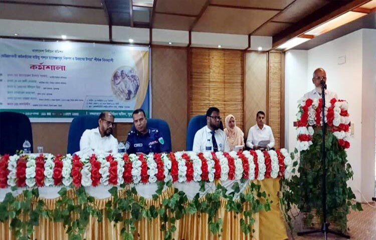 নির্বাচন কমিশনার মো. আনোয়ারুল ইসলাম সরকার বলেছেন, ২০২৬ সালের ফেব্রুয়ারি মাসে নির্বাচন অনুষ্ঠিত হবে। এ ব্যাপারে কোনো সন্দেহ নেই। কেউ যদি এই নির্বাচনকে কলুষিত করার চেষ্টা করে, তবে সে যতই ক্ষমতাশালী হোক, নির্বাচন কমিশন তাকে রেহাই দেবে না। ছবি: লিপসন আহমেদ