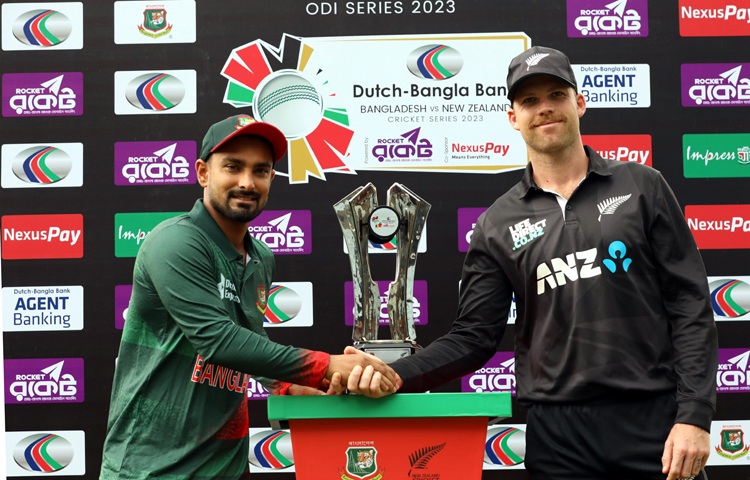 এশিয়া কাপ শেষ হতে না হতেই আরেকটি ওয়ানডে সিরিজ বাংলাদেশের। মিরপুর শেরে বাংলা ক্রিকেট স্টেডিয়ামে আজ শুরু হয়েছে বাংলাদেশ ও নিউজিল্যান্ডের মধ্যকার তিন ম্যাচের ওয়ানডে সিরিজ। ছবি: জাগো নিউজ