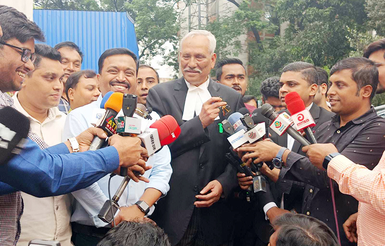 অবসরপ্রাপ্ত মেজর জেনারেল ব্যারিস্টার শাহজাহান ওমর বীর উত্তম আওয়ামী লীগে যোগ দেওয়ার পর ঝালকাঠি-১ আসন থেকে নৌকার মনোনয়ন পেয়েছেন। ভবিষ্যতে আবারও বিএনপিতে ফেরার কোনো সম্ভাবনা আছে কি না, এমন প্রশ্নের জবাবে তিনি বলেন, ‘তওবা-আস্তাগফিরুল্লাহ’। ছবি: সংগৃহীত