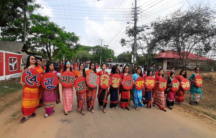 ১২ এপ্রিল থেকে ১৪ এপ্রিল পর্যন্ত টানা তিনদিন চলবে ঐতিহ্যবাহী এ সামাজিক উৎসব। ছবি: মাহবুবুল ইসলাম পলাশ