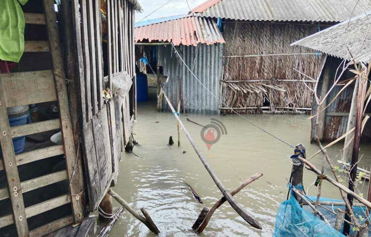 ভেঙে গেছে ৭৭ হাজারের বেশি ঘরবাড়ি। ছবি: আলমগীর হান্নান