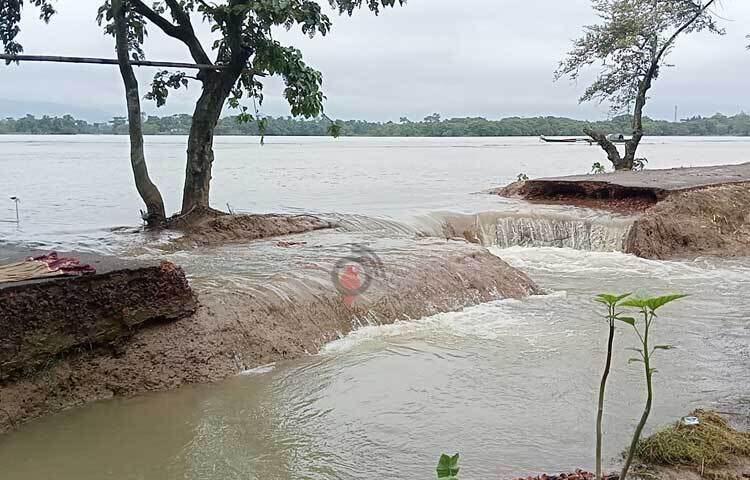 সুরমা জাদুকাটাসহ জেলার নদনদীর পানি বিপৎসীমার নিচ দিয়ে প্রবাহিত হচ্ছে। ছবি: লিপসন আহমেদ