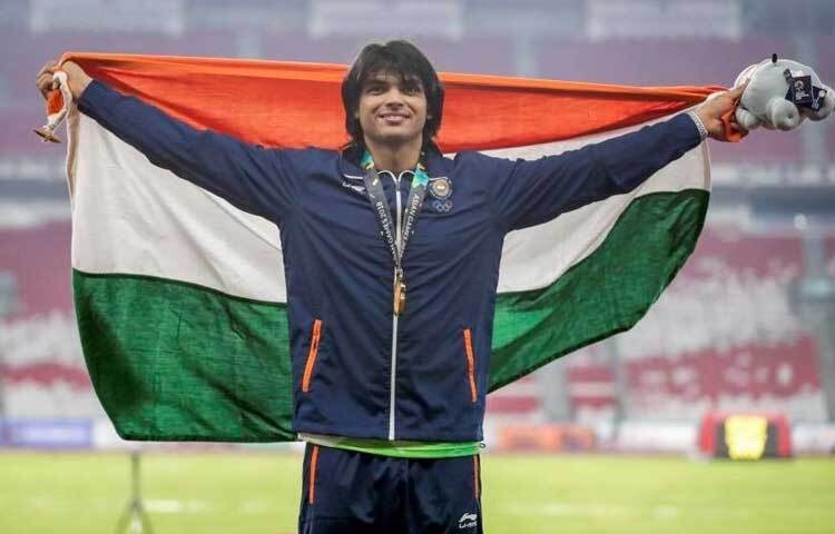 নীরজ চোপড়াকে ২০২৪ সালে বিশ্বের সর্বশ্রেষ্ঠ পুরুষ অ্যাথলেটের খেতাব দিয়েছিল আমেরিকার সংবাদমাধ্যম ‘ট্র্যাক অ্যান্ড ফিল্ড নিউজ’।