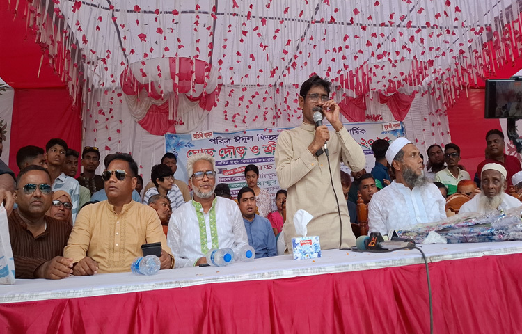 অনুষ্ঠানে প্রধান অতিথি ছিলেন জেলা বিএনপির সাধারণ সম্পাদক ফরহাদ ইকবাল। প্রধান আলোচক ছিলেন সদর উপজেলা বিএনপির সাধারণ সম্পাদক আব্দুর রৌফ। সানজিদা করিম কুরআন ফাউন্ডেশন প্রতিষ্ঠাতা রেজাউল করিম আয়োজনের সার্বিক তত্ত্বাবধান করেন।