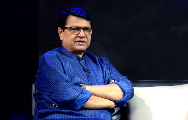 ২২৫টিরও বেশি সিনেমায় অভিনয় করেছেন তিনি।