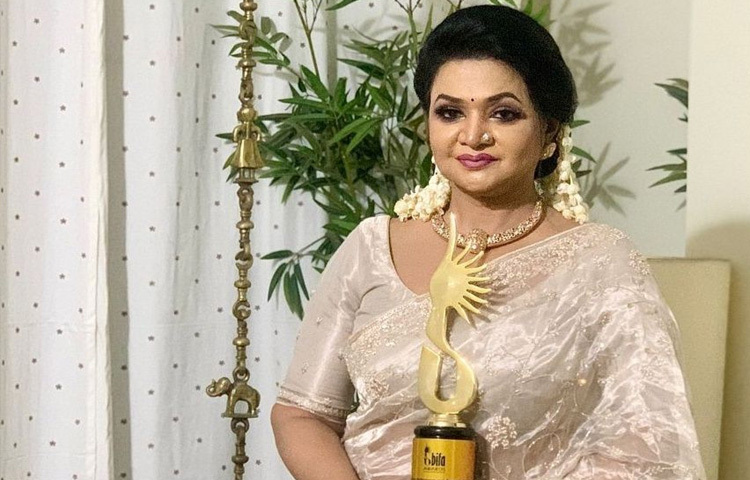 আজীবন সম্মাননা পেয়েছেন দেশের নৃত্য জগতের শ্রেষ্ঠ দুই তারকা শামীম আরা নীপা ও শিবলী মোহাম্মদ।