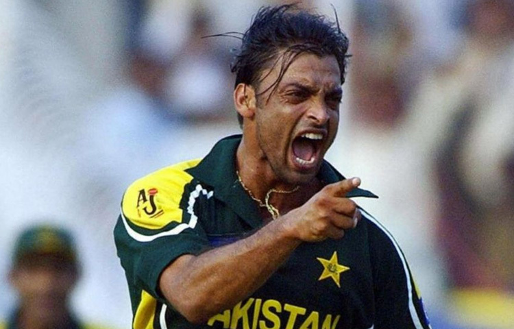 মাঠে তার আগ্রাসী মনোভাব ও খেলার প্রতি উচ্ছ্বাস প্রতিবারই নজর কেড়েছে ভক্তদের।