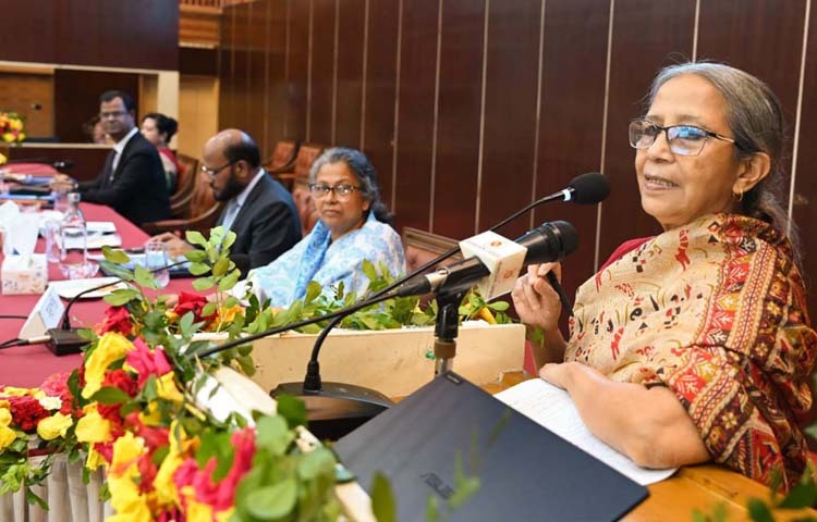 মৎস্য ও প্রাণিসম্পদ উপদেষ্টা ফরিদা আখতার আজ রাজধানীর ফার্মগেটে বাংলাদেশ কৃষি গবেষণা কাউন্সিলের অডিটোরিয়ামে টেকসই মৎস্যসম্পদ ব্যবস্থাপনায় অভয়াশ্রমের গুরুত্ব ও ভবিষ্যৎ করণীয় শীর্ষক সেমিনারে প্রধান অতিথির বক্তৃতা করেন। ছবি: পিআইডি