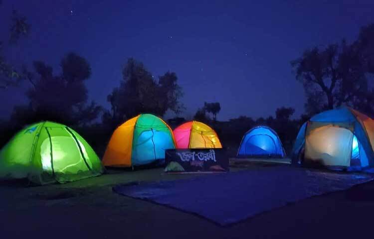 বরগুনার তালতলী উপজেলার অন্যতম আকর্ষণ হলো শুভ সন্ধ্যা সমুদ্রসৈকত। সৈকতটির নির্মল পরিবেশ, সাদা বালি ও নীলাভ জলরাশি দিয়ে পর্যটকদের মুগ্ধ করে। এখানে সূর্যাস্তের অপরূপ দৃশ্য যে কোনো পর্যটকের মনকে ছুঁয়ে যায়।