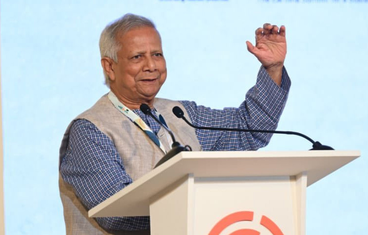 এরপর প্রধান উপদেষ্টা বাংলাদেশে বৈদেশিক বিনিয়োগ আহরণের উদ্দেশ্যে বাংলাদেশ বিজনেস সেমিনার শীর্ষক অনুষ্ঠানে অংশগ্রহণ করবেন। যেখানে বিশ্বখ্যাত কিছু কোম্পানির সিইও ও সোশ্যাল বিজনেস সার্কেলের অভিজ্ঞ ব্যক্তি এবং বাংলাদেশি ও জাপানি তরুণ প্রজন্মের সঙ্গে তিনি মতবিনিময় করবেন।