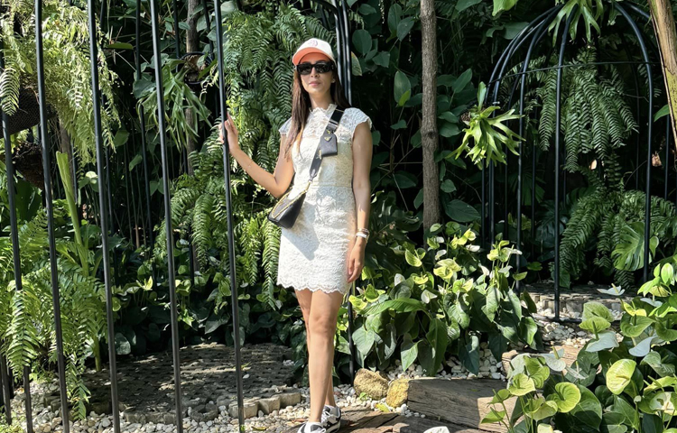 তার শেয়ার করা ছবিতে ভালোবাসা জানাতে ভুলেননি ভক্ত-অনুরাগীরা। ছবি: মিমের ফেসবুক থেকে