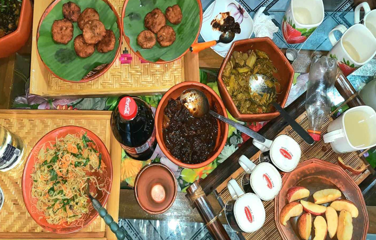 উৎসবকে কেন্দ্র করে এরই মধ্যে বিভিন্ন সংগঠন ও প্রতিষ্ঠানের উদ্যোগে আয়োজন করা হচ্ছে মেলা। ছবি: মাহবুবুল ইসলাম পলাশ