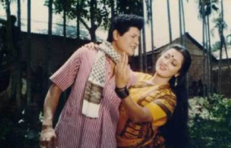 তবে প্রথম দর্শকমহলে পরিচিতি পান ১৯৯০ সালে দেলোয়ার জাহান ঝন্টুর ‘পালকি’ ছবির মাধ্যমে। এছাড়া সমকালীন জনপ্রিয় অভিনেতা চিত্রনায়ক জসীম, সোহেল রানা, ফারুক, জাফর ইকবাল, ইলিয়াস কাঞ্চন, মান্নাসহ আরও অনেকের সঙ্গেই পর্দা ভাগ করেছেন গুণী এই অভিনেত্রী। ছবি: সংগৃহীত