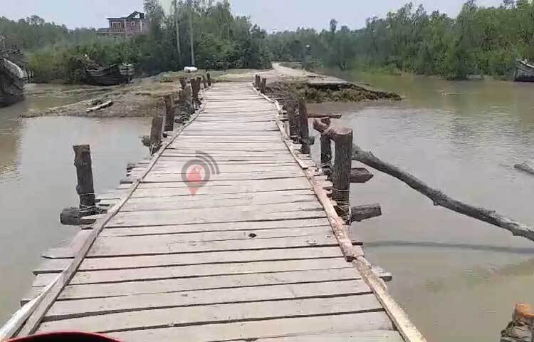 গত ১৭ দিনেও সেখানে উপজেলা প্রশাসনের কেউ না যাওয়ায় ক্ষুব্ধ এলাকাবাসী। ছবি: ইকবাল হোসেন মজনু