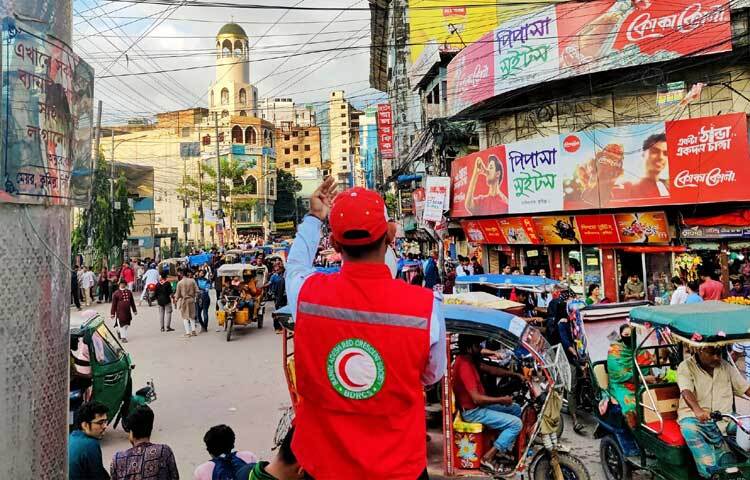 কুমিল্লা নগরীর গুরুত্বপূর্ণ সড়কসমূহে ছিল শিক্ষার্থী ও স্বেচ্ছাসেবীদের সরব অবস্থান। ছবি: ফয়সাল আহমেদ