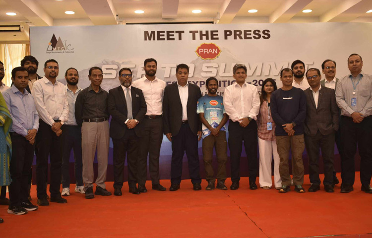 এ অভিযানের আয়োজক বাংলা মাউন্টেনিয়ারিং অ্যান্ড ট্র্যাকিং ক্লাব। সহযোগী স্পন্সর হিসেবে রয়েছে জাতিসংঘ উন্নয়ন কর্মসূচি (ইউএনডিপি), মাকলু-ই-ট্রেডার্স নেপাল ও সিস্টেমা টুথব্রাশ।