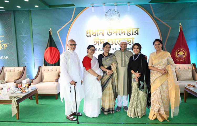 শুভেচ্ছা বিনিময় শেষে তিনি সমাগত অতিথিদের উদ্দেশ্যে বক্তব্য রাখেন।