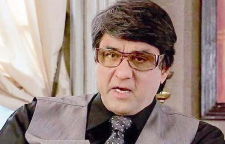 ১৯৫৮ সালের এই দিনে ভারতের মুম্বাই শহরে তার জন্ম। ছোটবেলা থেকেই তিনি ছিলেন আত্মপ্রত্যয়ী, সংস্কৃতিমনা এবং আদর্শনিষ্ঠ।