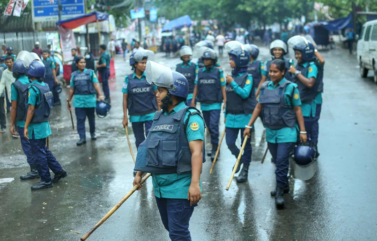 এসময় কাকরাইল মোড়ে উত্তেজনাকর পরিস্থিতি তৈরি হলে ঘটনাস্থলে অতিরিক্ত পুলিশ মোতায়েন করা হয়। পরে আন্দোলনকারীদের ধীরে ধীরে মৎস্যভবন অভিমুখে সরিয়ে নেয় পুলিশ।