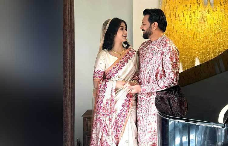 বিয়ের দিন তাহসান রোজার তোলা ছবি। ছবি: রোজার ফেসবুক পেজ