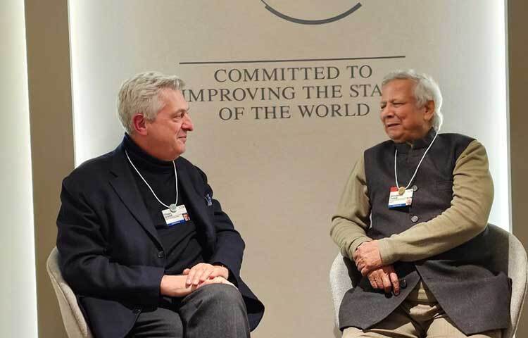 রোহিঙ্গা সংকটের টেকসই সমাধান খুঁজে বের করতে জাতিসংঘের শরণার্থীবিষয়ক হাইকমিশন (ইউএনএইচসিআর) বাংলাদেশকে সহায়তা করবে বলে জানিয়েছেন সংস্থাটির হাইকমিশনার ফিলিপ্পো গ্রান্ডি।