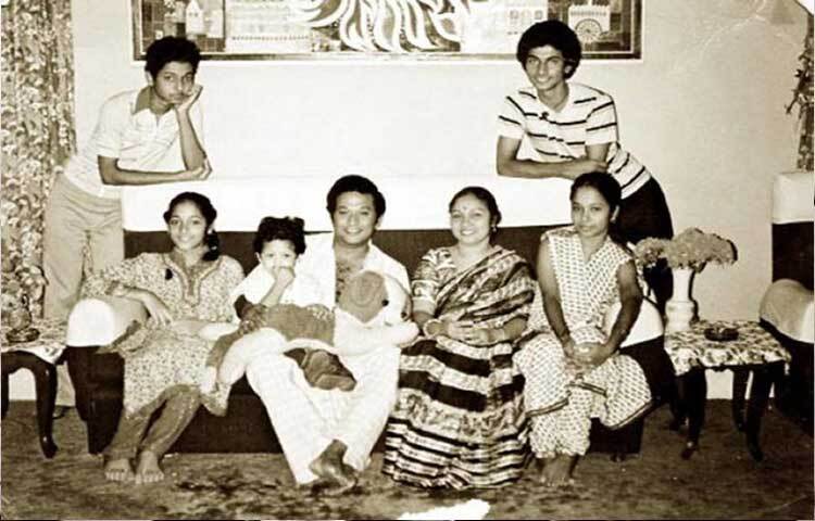 এই দম্পতির ঘরে জন্ম নেন রেজাউল করিম (বাপ্পারাজ), খালিদ হোসেইন (সম্রাট), নাসরিন পাশা শম্পা, রওশন হোসেন বাপ্পি, আফরিন আলম ময়না।