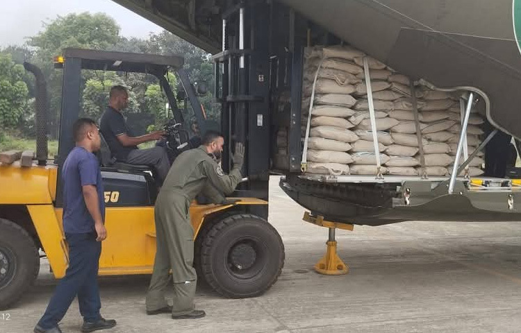 এছাড়া ভূমিকম্প-আক্রান্ত জনগণের জন্য আট টন শুকনো খাবার, দুই দশমিক পাঁচ টন পানি, চার টন ওষুধ, এক টন স্বাস্থ্যসেবা সামগ্রী এবং এক দশমিক পাঁচ টন ত্রাণকেন্দ্রের তাঁবু পাঠানো হয়েছে।