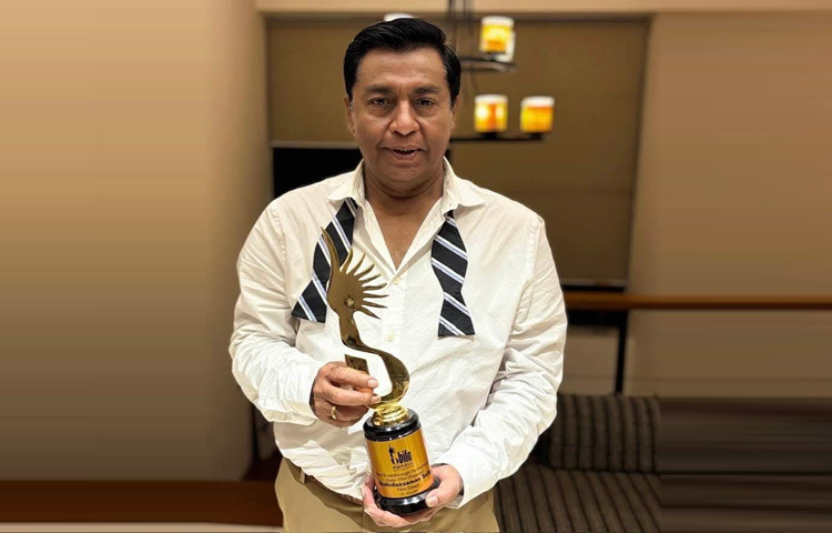 ব্রেকথ্রু পারফরমেন্স অভিনেতা শহীদুজ্জামান সেলিম।