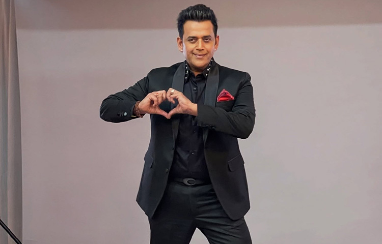 ২০০৬ সালে রবি কিষাণ জনপ্রিয় রিয়েলিটি শো ‘বিগ বস’ সিজন ১-এ অংশগ্রহণ করে ব্যাপক পরিচিতি পান। সেখানেও তার সৎ, স্পষ্টভাষী ও প্রাণবন্ত ব্যক্তিত্ব তাকে জনপ্রিয় করে তোলে। পরে তিনি নিজে বিভিন্ন শো-তেও সঞ্চালক হিসেবে কাজ করেছেন।