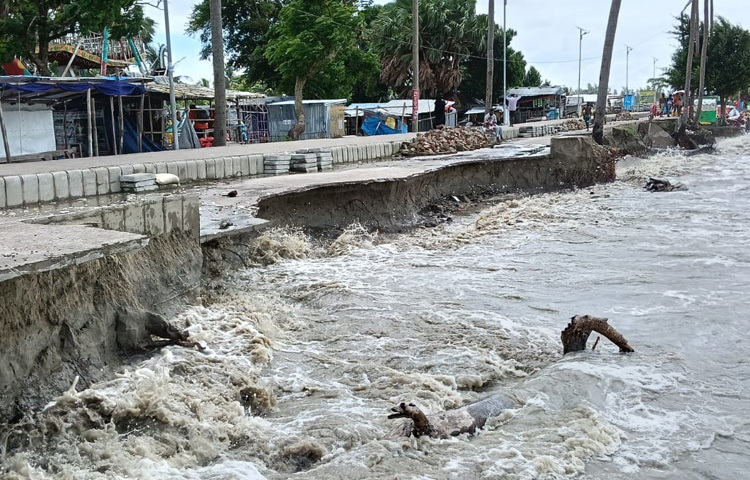 এই প্রকল্পের ব্যয় ধরা হয়েছে ৪ কোটি ৮৬ লাখ টাকা। যার মধ্যে ১ কোটি ৭৬ লাখ টাকা এরইমধ্যে উত্তোলন করেছে ঠিকাদারি প্রতিষ্ঠান। যার পুরো টাকাটাই জলে ভেসে গেছে।