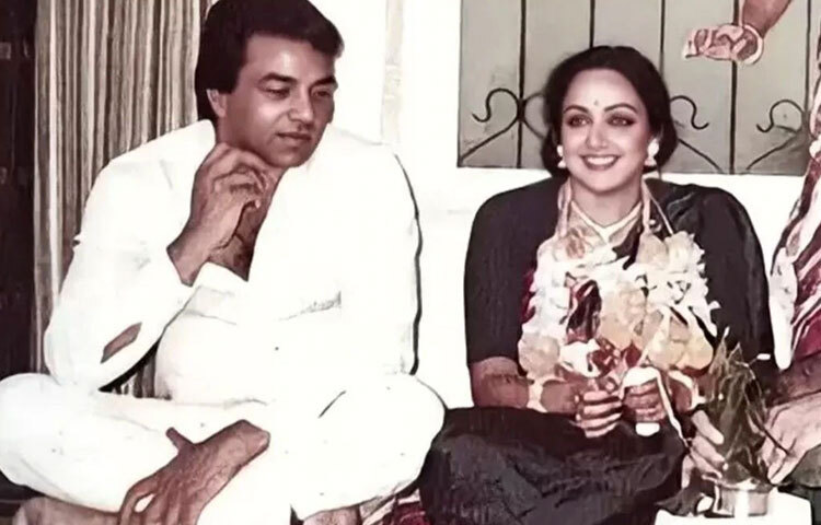 তাদের প্রেম কাহিনি ছিল ঠিক সিনেমার মতোই। দুই তারকা, দুই জগৎ কিন্তু এক হৃদয়ের মিল। ধর্মেন্দ্র আর হেমার সম্পর্ক তখন অনেক বিতর্কও ডেকেছিল। তবুও সময় প্রমাণ করেছে-সেই ভালোবাসা ছিল সত্য, অটুট আর শ্রদ্ধার। দুই কন্যা ঈশা ও অহনা তাদের জীবনে তিনি যেমন এক নিবেদিত মা, তেমনি এক দারুণ অনুপ্রেরণা।