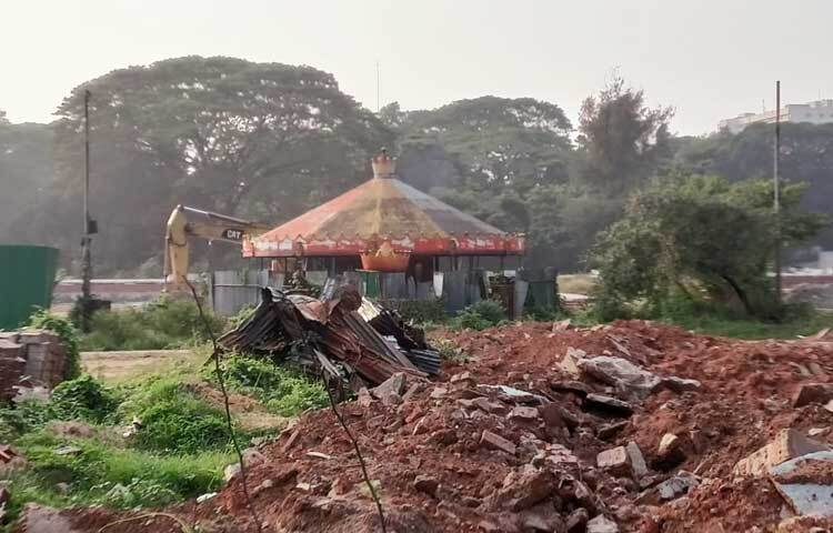 পার্কটি দীর্ঘদিন বন্ধ থাকায় বিনোদনের সুযোগ বঞ্চিত হচ্ছে রাজধানীর শিশু-কিশোররা।