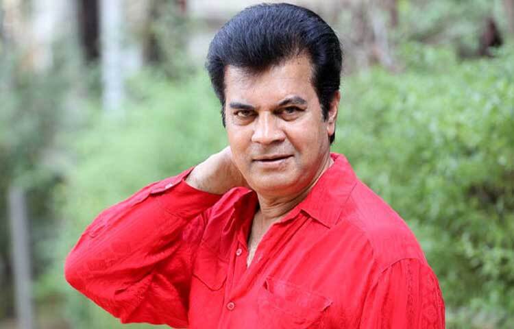 ১৯৭৭ থেকে ২০১৭ সাল পর্যন্ত প্রতি বছরই তার অভিনীত চলচ্চিত্র মুক্তি পেয়েছে। সেই হিসেবে ৩৫০টিরও বেশি চলচ্চিত্রে তিনি অভিনয় করেছেন।