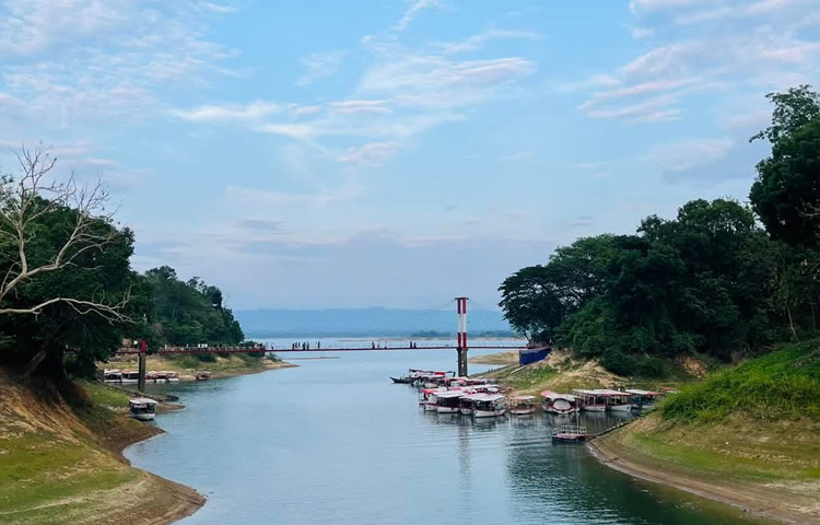 রাঙ্গামাটির অন্যতম আকর্ষণ হয়ে উঠেছে পুলিশের ব্যবস্থাপনায় পরিচালিত পলওয়েল কটেজ অ্যান্ড ন্যাচার পার্ক। শহরের জিরো পয়েন্টে কাপ্তাই হ্রদের পাড়ঘেঁষা এই স্থানটি ভিউপয়েন্ট হিসেবে বেশ জনপ্রিয়।