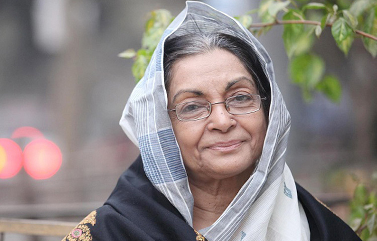 তিনি ব্যাচেলর (২০০৪), মেড ইন বাংলাদেশ (২০০৭), চন্দ্রগ্রহণ (২০০৮), প্রিয়তমেষু (২০০৯), ও মনপুরা (২০০৯) চলচ্চিত্রে অভিনয় করেন।