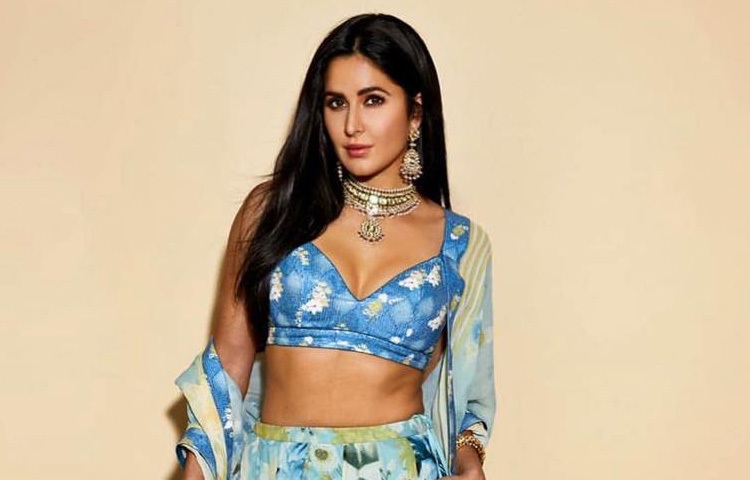 ‘নমস্তে লন্ডন’, ‘রেস’, ‘জিন্দেগি না মিলেগি দোবারা’, ‘এক থা টাইগার’, ‘ধুম ৩’, ‘ভারত’, ‘টাইগার জিন্দা হ্যায়’, ‘মেরি ক্রিসমাস’-এমন বহু সুপারহিট সিনেমার মাধ্যমে ক্যাট প্রমাণ করেছেন তিনি শুধু ‘সুন্দরী নায়িকা’ নন; একজন নিখুঁত পেশাদার এবং ক্যামেরার পেছনেও একজন পরিশ্রমী কর্মী।