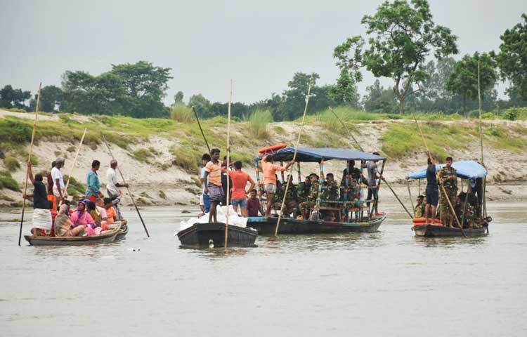 মোট ২০টি জলযান ৩৭টি ঘাট অতিক্রম করে ১৯৪০ ঘটিকায় দিনাজপুর শহরের সাধুর ঘাটে পৌঁছায়। ছবি: ফেসবুক থেকে