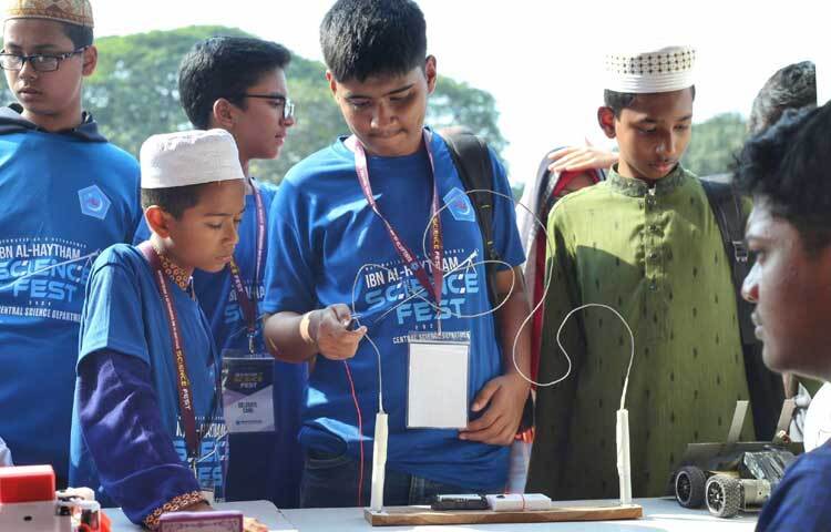 মাগরিবের পর থেকে রাত ১০টা পর্যন্ত চলবে সাংস্কৃতিক অনুষ্ঠান।