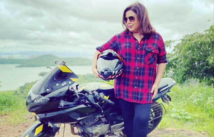 কোরিওগ্রাফার আর পরিচালনার পাশাপাশি অভিনয়ও করেছেন ফারহা। ১৯৯৮ সালের করণ জোহরের ‘কুছ কুছ হোতা হ্যায়’ ছবিতে একটি ক্যামিও রোলে প্রথমবার দেখা গিয়েছিল ফারহাকে।