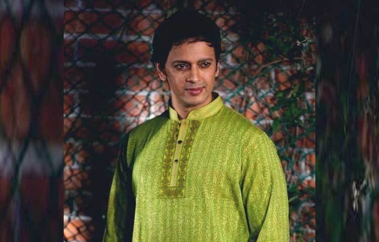 মডেলিংয়ে আসেন লেখাপড়া শেষ করেই। এমবিএ শেষ করে ঢাকায় এসে এক বড় বোনের পরামর্শে ফ্যাশন জগতের সঙ্গে জড়িয়ে পড়েন নোবেল।